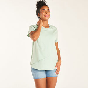 Camiseta de manga corta en forma de envoltura para lactancia. 