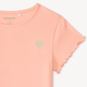 Camiseta de manga corta de punto acanalado con bordado de corazón para niña 