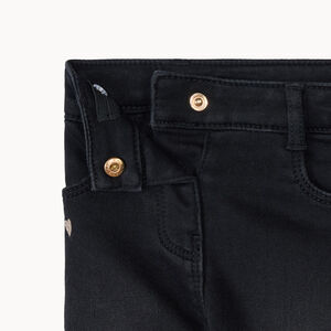 Jeans slim bordados corazones dorados para bebé niña 