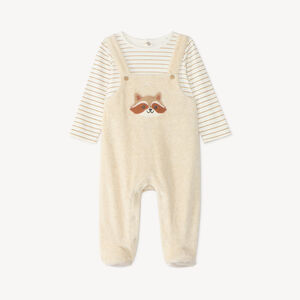 Pijama de bebé niño en terciopelo estilo peto. 