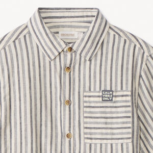 Camisa de manga corta a rayas para niño 