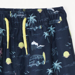 Bañador de tela impresa con diseños divertidos para niño. 
