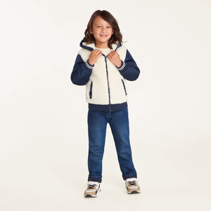 Chaqueta para niño con capucha de dos materiales 