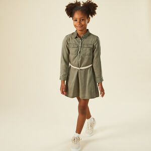 Vestido camisero con cinturón trenzado para niña 