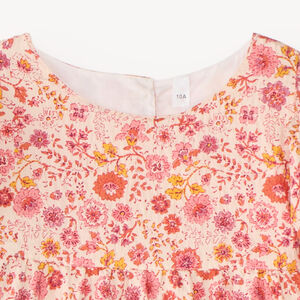 Vestido de niña con mangas tres cuartos y estampado floral 