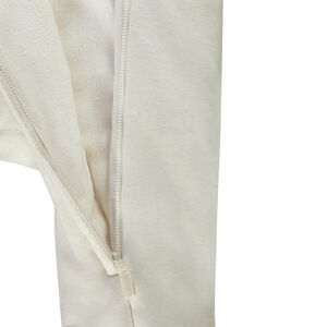 Pelele estampado pingüino para bebé niña con acabados diferentes según la edad 