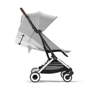 Carrito de bebé ultra compacto Orfeo chasis silver color fog grey 