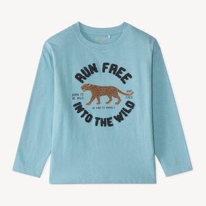 Camiseta de manga larga para niño con estampado de leopardo. 