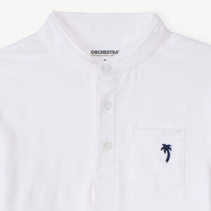 Polo de manga corta con cuello mao y bordado de palmera para niño. 