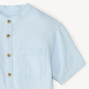 Camisa de manga corta con cuello mao de tela para niño 