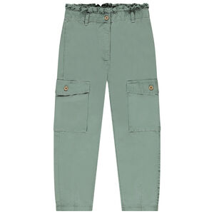 Pantalón cargo de tela con acabado de volante para niña 