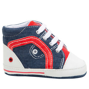 Zapatillas flexibles de tela con efecto vaquero y aplicaciones que contrastan 