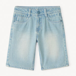 Pantalón corto de mezclilla clara para niño 