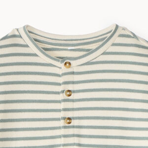 Camiseta de manga larga de cuello tunecino a rayas para niño 