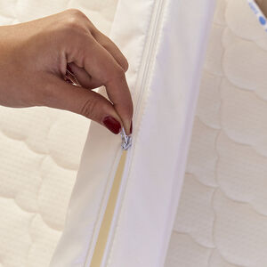 Cuña antirreflujo 10° de toalla para cuna 40 x 80/90 cm 