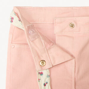 Pantalones cortos de denim con bordado de frutas + cinturón para atar niña. 