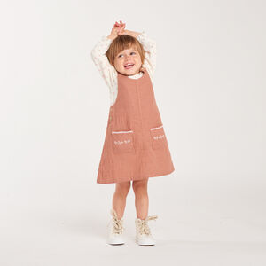 Conjunto para bebé niña con vestido de gasa de algodón y camiseta con estampado de flores. 