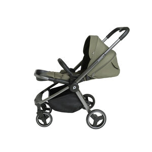 Poussette trio Alba avec nacelle vert olive  Main Poussette trio Alba avec nacelle vert olive