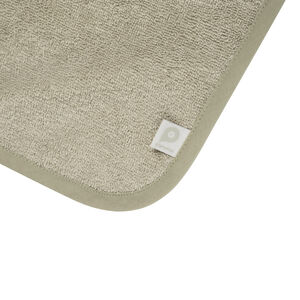 Set de baño con capa y toalla de mano La Vida en la Granja verde 