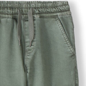 Pantalón jogger cargo liso con bolsillos para niño 