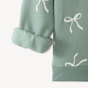 Sudadera de niña de felpa con estampado original. 