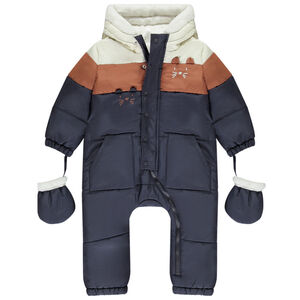 Buzo repelente y forrado para bebé niño con acabados diferentes según la edad 