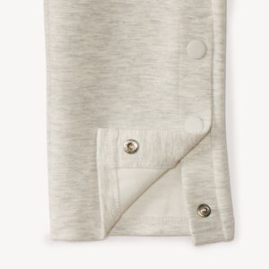 Pantalón de chándal para niña amplio y con presión 