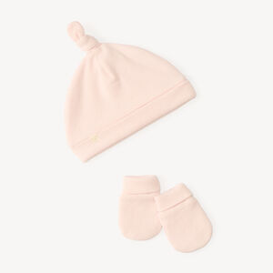 Conjunto de nacimiento con gorro y manoplas en panal. 