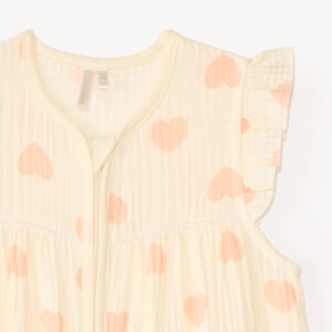 Saco de dormir TOG 0.5 sin mangas con estampado de corazones para niña bebé. 