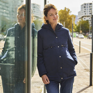 Parka de embarazo evolutiva forrada en sherpa 