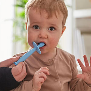 Pack de 2 cepillos de dientes bebés con stopper - Verde/ Azul 