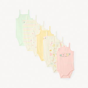 Conjunto de 7 bodies con tirantes y motivos de koala para niña. 