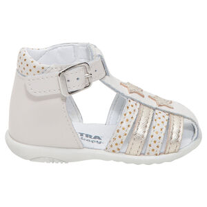 Sandalias de cuero con estrellas y tiras brillantes 