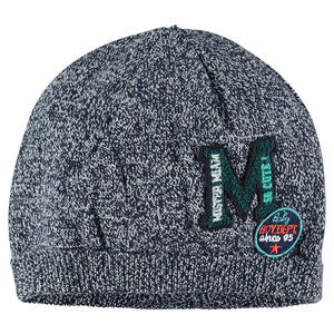 Gorro de mezcla de punto con letra y parche cosidos 