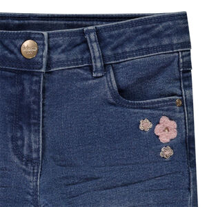 Jeans slim con bordados de flores para niña 