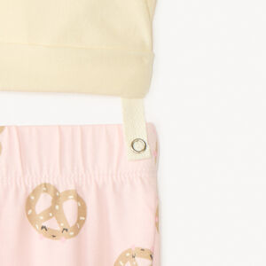 Conjunto de 2 piezas de pijama camiseta + pantalón con estampado de desayuno niña bebé con acabados diferentes según la edad. 