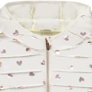 Plumífero ligero con estampado de corazones irisados para niña 