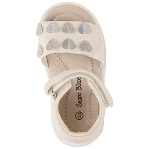 Sandalias abiertas y con velcro de corazones para niña 