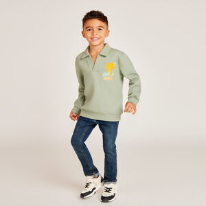 Sudadera de felpa con efecto arrugado y cuello tipo polo niño. 