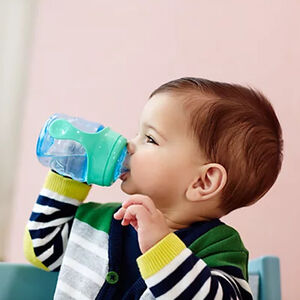 Vaso aprendizaje bebé con asas 6M+ 200ml - Azul/ Verde 