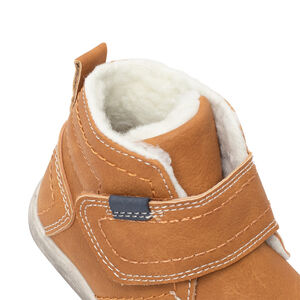 Botines con tira de velcro y forro cálido para niño 