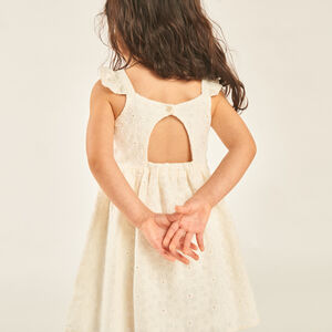 Vestido de tirantes de bordado inglés con espalda descubierta niña. 