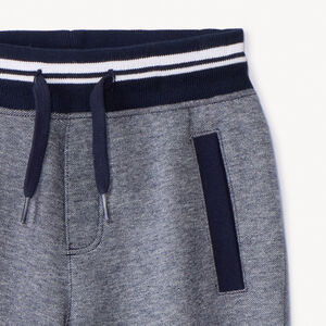 Pantalón de chándal con cortes para niño 