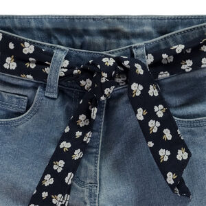 Jean slim de denim con cinturón de foulard para niña 