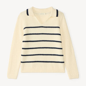 Suéter de niña con cuello tipo polo estilo marinero. 