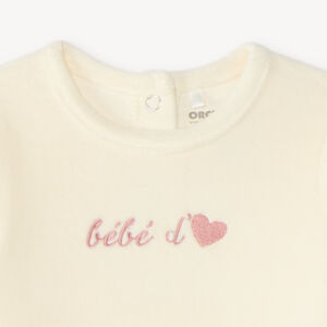 Pijama de felpa para bebé niña con bordado decorativo. 