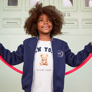 Chaleco de manga larga con cuello teddy y bordado para niña 