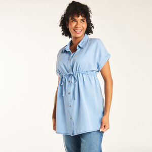 Camisa de manga corta en tela lisa para el embarazo 