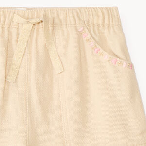 Short de tela con bordado de corazón niña bebé 