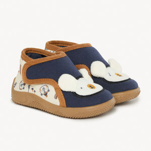 Pantuflas de bota con parche bordado de oso y orejas en relieve para niño 